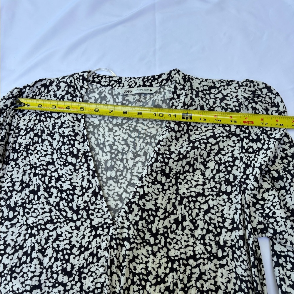 Zara Black and White Long Sleeve Dress - Picture 4 of 4